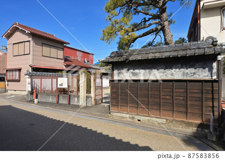 本居宣長旧宅跡地　豪商のまち松坂（三重県松阪市魚町） 87583856