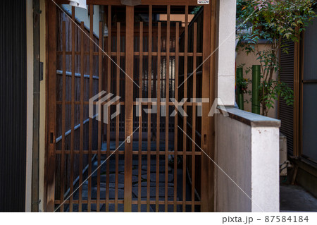 古民家住宅の玄関 古民家住宅の玄関 87584184