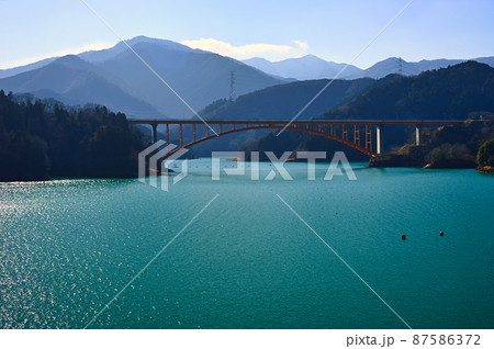 宮ケ瀬湖と虹の大橋 宮ケ瀬湖と虹の大橋 87586372