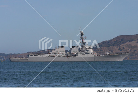 アメリカ海軍のイージス艦・DDG-88プレブル（サンフランシスコ湾でのフリートウィークにて） 87591275
