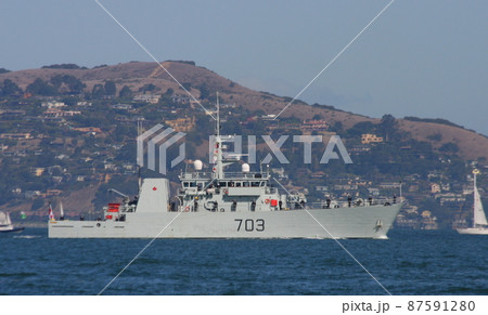 カナダ海軍の沿岸警備艦(掃海艦)エドモントン カナダ海軍の沿岸警備艦(掃海艦)エドモントン 87591280