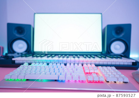 おしゃれなゲーミングデスク おしゃれなゲーミングデスク 87593527