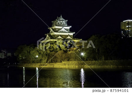 広島城　天守閣　広島県広島市 87594101