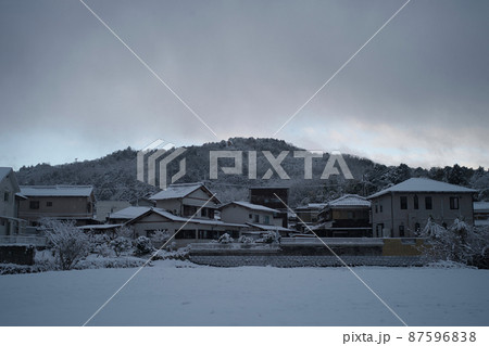 雪の八丈岩 雪の八丈岩 87596838