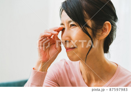 50代女性の目の不調 50代女性の目の不調 87597983