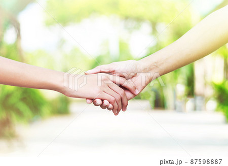 Helping hand concept 87598887