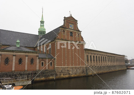 17th century Holmens Kirke church on Holmens Canal at Copenhagen, Denmark 17th century Holmens Kirke church on Holmens Canal at Copenhagen, Denmark 87602071