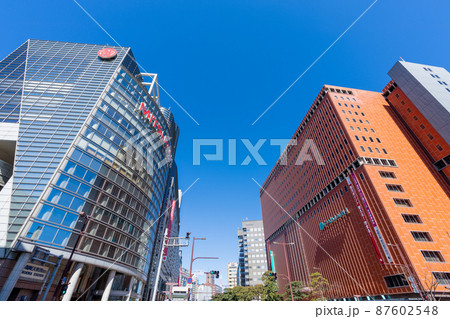 《福岡県》福岡市中央区天神の風景 大丸福岡天神店と福岡三越方向 《福岡県》福岡市中央区天神の風景 大丸福岡天神店と福岡三越方向 87602548