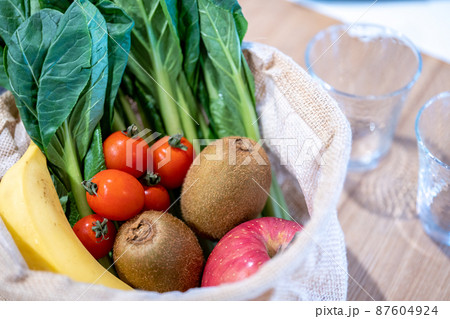 食生活　果物　野菜　スムージー　オーガニックライフ 87604924