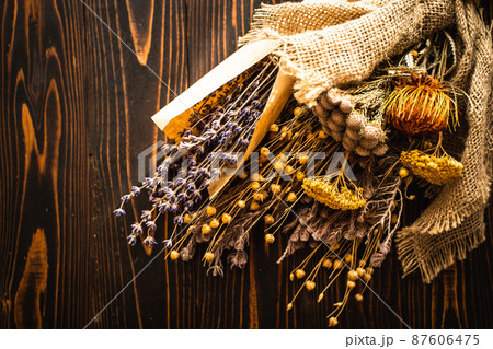 ドライフラワー 87606475