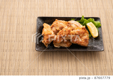 若鳥のもも肉 七味焼き 87607779
