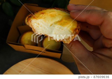 tart, cheese tart 87609636
