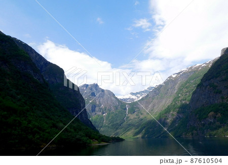 ノルウェー　ネーロイフィヨルド　 87610504