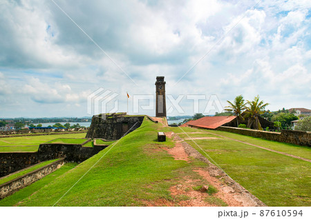 Clock on the tower (Galle, Sri Lanka). 87610594