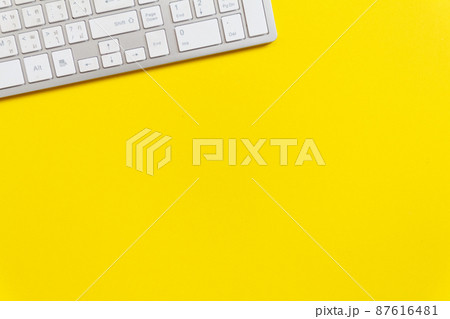 Mock-up online sales day with yellow paper background 87616481