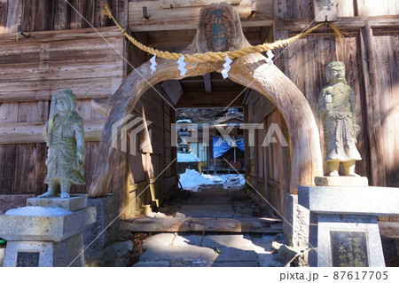 赤城山　瀧澤不動尊　滝沢の不動滝　不動大滝　群馬県指定名勝　爆布　滝　氷瀑 87617705