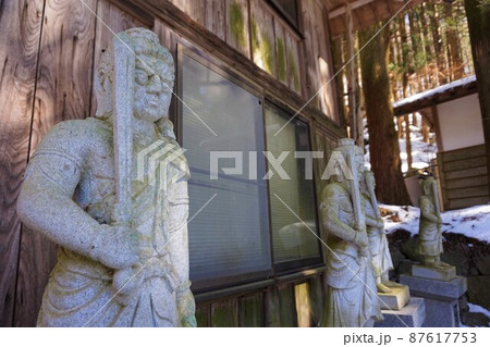 赤城山　瀧澤不動尊　滝沢の不動滝　不動大滝　群馬県指定名勝　爆布　滝　氷瀑 87617753