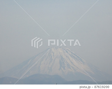 雪化粧の富士山 87619200