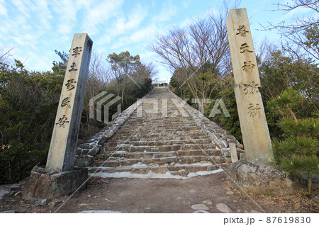 香川県観音寺市　高屋神社　参道 87619830