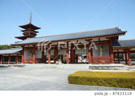 薬師寺　中門　奈良市西ノ京町 87623119