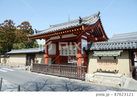 薬師寺 南門 奈良市西ノ京町 薬師寺 南門 奈良市西ノ京町 87623121