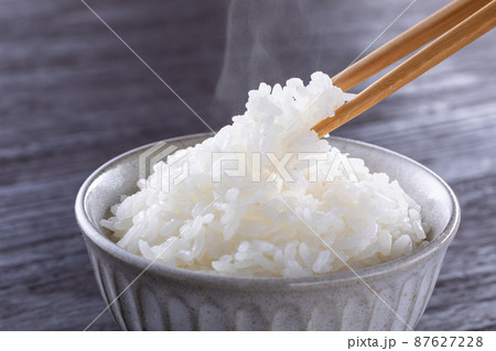 炊きたてのごはん 炊きたてのごはん 87627228