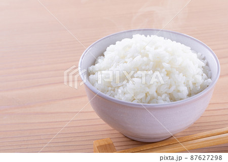 炊きたてのごはん 87627298