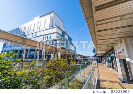 神奈川県　海老名駅ビナガーデンズ テラスから見る風景 87628907