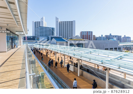 神奈川県　海老名駅ビナガーデンズ テラスから見る風景 87628912