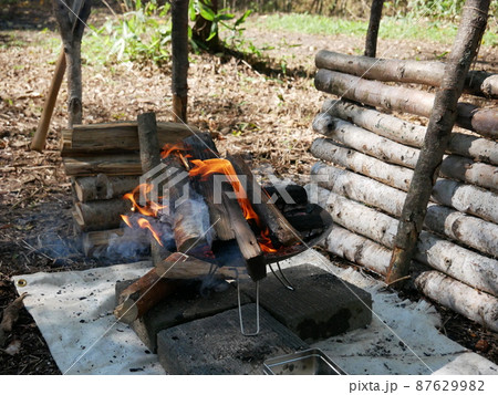 焚き火 焚き火 87629982
