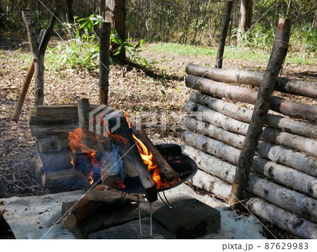 焚き火 87629983