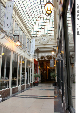 パリのパッサ―ジュ パリのパッサ―ジュ 87630102