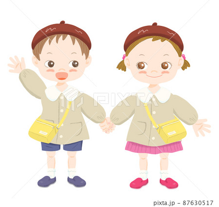 幼児：仲良く手をつなぐ男の子と女の子 87630517