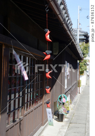 醤油発祥地・湯浅 軒先のさるぼぼ 和歌山県湯浅町 醤油発祥地・湯浅 軒先のさるぼぼ 和歌山県湯浅町 87636152