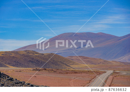 サン・ペドロ・デ・アタカマ近郊の風景 サン・ペドロ・デ・アタカマ近郊の風景 87636632