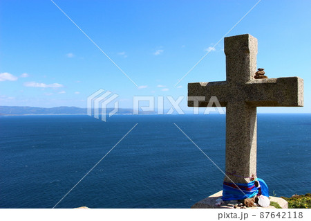 カミーノ（サンティアゴ巡礼）終端の地　フィステーラ岬（フィニステレ） 87642118