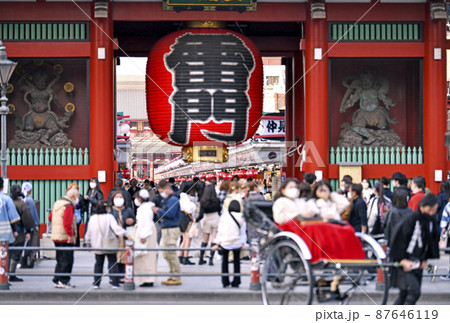 日本の東京都市景観 BA.2多重感染爆発…自宅放置死2月過去最多…賑わう浅草寺=3月11日 日本の東京都市景観 BA.2多重感染爆発…自宅放置死2月過去最多…賑わう浅草寺=3月11日 87646119