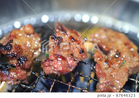 黒毛和牛焼肉（中落ちカルビ） 87646323