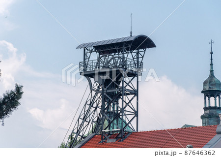 Elevator to Salt Mine in Wieliczka. 87646362