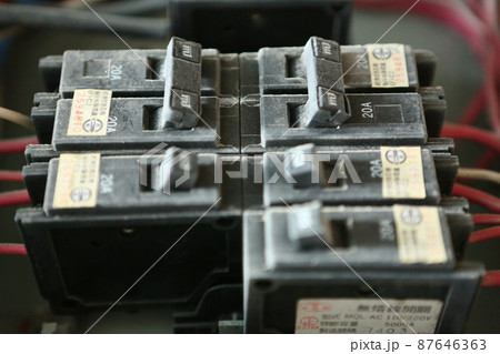 電源 力強さ 権力 87646363