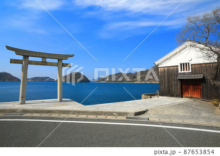 【広島県】とびしま海道と御手洗町並み保存地区（恵美須神社の鳥居） 87653854