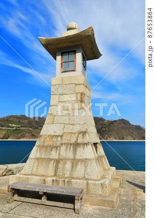 【広島県】晴天下の千砂子波止(御手洗町並み保存地区 とびしま海道) 【広島県】晴天下の千砂子波止(御手洗町並み保存地区 とびしま海道) 87653864