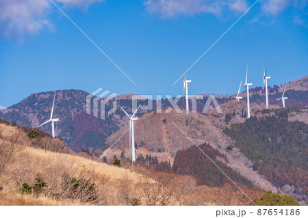 (静岡県)山焼き後の細野高原 冬 (静岡県)山焼き後の細野高原 冬 87654186