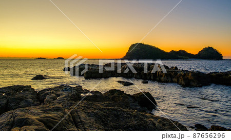 海辺の夕景 87656296