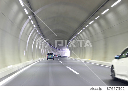 高速道路トンネル安全走行 87657502
