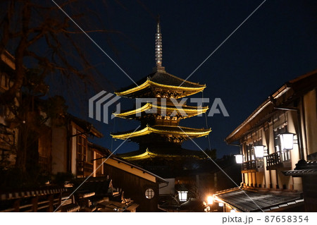 最後の東山花灯路、八坂の塔 最後の東山花灯路、八坂の塔 87658354