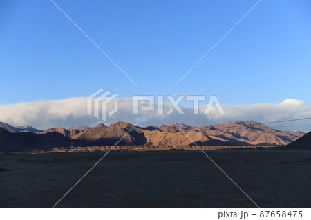 パミール高原　山脈 87658475