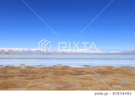 ゾルクル湖　パミール高原 87658483