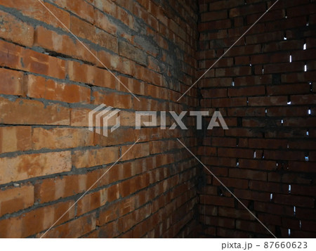 レンガ造り 煉瓦積み れんが積み作業 87660623