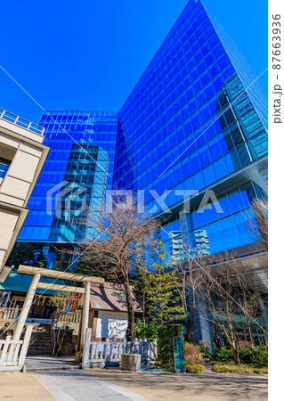 東京 港区六本木の都市風景 トライセブンロッポンギと天祖神社 東京 港区六本木の都市風景 トライセブンロッポンギと天祖神社 87663936